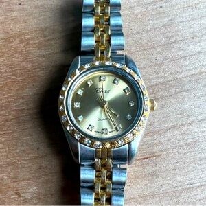 Chaz ladies round two tone fashion watch NEW BATTERY